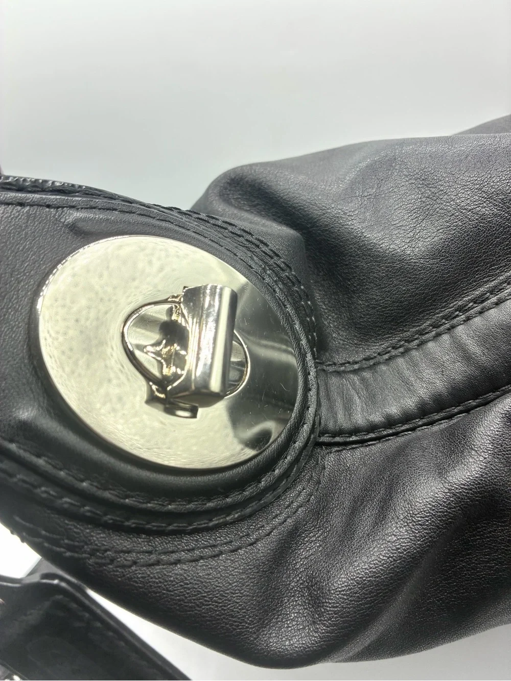 Coach Peyton 14502 Black Leather Slouchy Hobo Shoulder Bag Turnlock